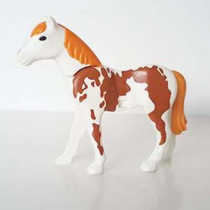 Playmobil Paardenmanege – 09 wit paard met bruine vlekken