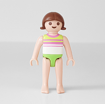 Playmobil Kind Meisje Badpak, Broek kort Geel, Groen – Aardige Ivy
