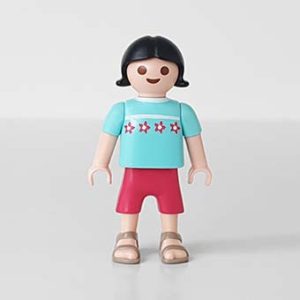 Playmobil Kind Meisje Korte Broek Rood Paars – Grappige Naomi