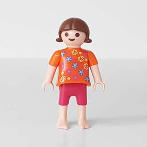 Playmobil Kind Meisje Korte Broek Rood Paars – Vrolijke Amy