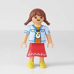 Playmobil Kind Meisje in Jurk, Konijnen – Aardige Fenna