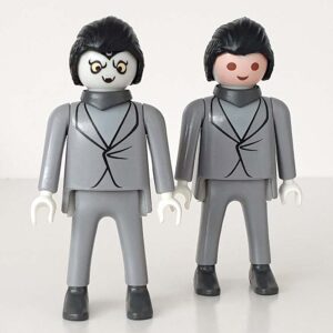 Steenrijke man, Prins, Avonturier, Shaggy, Marty, Boze clown, Vampier, Crash-test-Dummy – 04