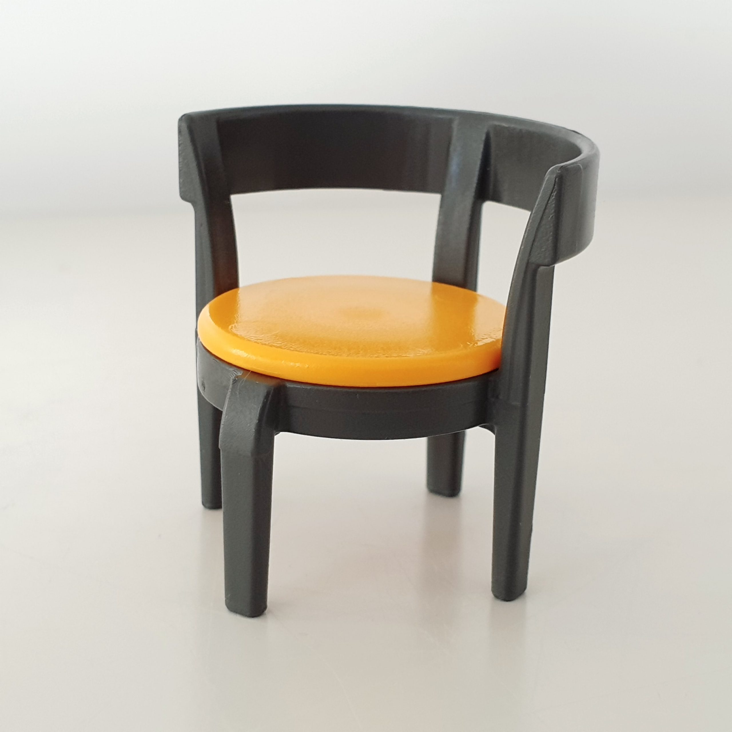 Stoel Bank Kruk Ligbed Zetel Wit Kinderstoel Dolfijn Babystoel – 07 Stoel Blauw/Rood