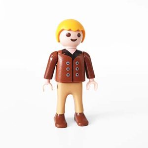 Playmobil Kind Jongen, Lange Broek, Bruin – Aardige Abel