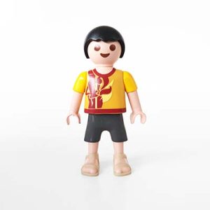 Playmobil Kind Jongen, Korte Broek, Rood, Grijs – Vlotte Pepijn