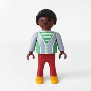 Playmobil Kind Jongen Lange Broek Rood Geel – Geliefde Rayan