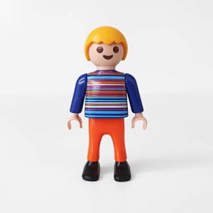 Playmobil Kind Jongen Lange Broek Rood Geel – Dappere Zayn