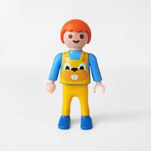 Playmobil Kind Jongen Lange Broek Rood Geel – Leuke Xavi