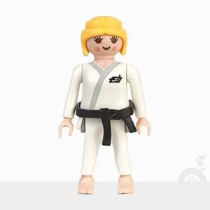 Heks, Zuster, Vroedvrouw, Judoka, Verzorger, Zangeres