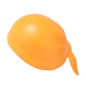 Playmobil THINK: The user wants a Dutch translation of "Bandana, tied in back", specifically for a Playmobil part. I need to provide only the translated name, without explanation or markdown. If it already seems Dutch, I should leave it as is. 1. **Analyze "Bandana, tied in back"**: * "Bandana": This is a common word in Dutch as well, often used directly. Or it could be "hoofddoek", "halsdoek", depending on context. Given it's Playmobil and often retains original terms or uses direct translations, "Bandana" is likely okay, or a direct Dutch equivalent. * "tied in back": This describes *how* the bandana is worn/fastened. * "tied": geknoopt, gestrikt * "in back": aan de achterkant, achterop, achter 2. **Consider Playmobil context**: Playmobil part names are usually descriptive and concise. 3. **Brainstorm translations**: * "Bandana, aan de achterkant geknoopt" - A bit long. * "Bandana, achter geknoopt" - More concise. * "Bandana, achterop geknoopt" - Also good. * "Bandana, achter geknoopt" - This feels natural and concise for a product name. 4. **Check "already Dutch" rule**: "Bandana" itself is frequently used in Dutch. The descriptive part needs translation. 5. **Final choice**: "Bandana, achter geknoopt" seems to be the most direct, natural, and concise translation for a product part name.Bandana, achter geknoopt