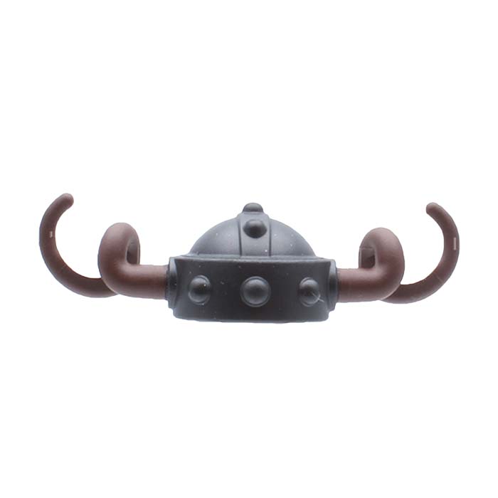 Playmobil Denkproces: 1. **Analyseer de input:** "Helmet, viking, studs around and over top, very curly horns" is een Engelse beschrijving van een Playmobil-onderdeel. De instructie is om het naar het Nederlands te vertalen, *zonder uitleg of markdown*, en als het al Nederlands lijkt, het zo te laten (wat hier duidelijk niet het geval is). 2. **Breek de zin op in kernelementen en attributen:** * "Helmet": Hoofdonderdeel. * "viking": Type helm. * "studs around and over top": Specifieke details op de helm. * "very curly horns": Andere specifieke details/attributen. 3. **Vertaal elk element naar het Nederlands:** * "Helmet" -> Helm * "viking" -> Viking (kan ook als "Vikinghelm", maar hier is het een descriptor) * "studs" -> Noppen (past goed bij Playmobil/LEGO terminologie), Studs (kan ook, maar "noppen" is meer Nederlands) * "around and over top" -> Rondom en over de bovenkant / Rondom en bovenaan * "very curly horns" -> Zeer gekrulde hoorns / Erg gekrulde hoorns 4. **Combineer en herschik om een natuurlijke Nederlandse productnaam te vormen:** * Start met het hoofdonderdeel en het type: "Vikinghelm". Dit klinkt al goed. * Voeg de noppen toe: "Vikinghelm, noppen rondom en over de bovenkant". * Voeg de hoorns toe: "Vikinghelm, noppen rondom en over de bovenkant, zeer gekrulde hoorns". 5. **Controleer op flow en Playmobil-stijl:** * "Vikinghelm" is perfect. * "Noppen rondom en over de bovenkant" is duidelijk en beschrijvend. * "Zeer gekrulde hoorns" is ook accuraat en klinkt goed. De combinatie: "Vikinghelm, noppen rondom en over de bovenkant, zeer gekrulde hoorns" klinkt als een Playmobil-achtige beschrijving. De Playmobil beschrijvingen zijn vaak vrij letterlijk en opsommend. 6. **Definitieve controle tegen instructies:** * Alleen de vertaalde naam: Ja. * Zonder uitleg of markdown: Ja. * Als al Nederlands, laat zo: Niet van toepassing. Dit leidt tot de output: "Vikinghelm, noppen rondom en over de bovenkant, zeer gekrulde hoorns".
